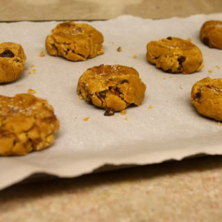 Nutella Stuffed Chocolate Chip Cookies - brown butter chocolate chip cookies with a gooey Nutella filling | www.thebatterthickens.com