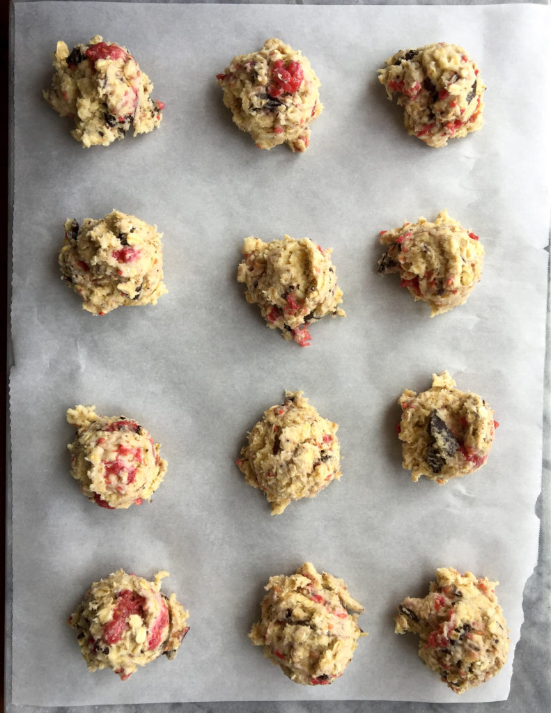 Oatmeal Raspberry Dark Chocolate Scones - oatmeal scones with fresh raspberries and dark chocolate shavings are a wonderful breakfast treat #scones #breakfast #raspberries | www.thebatterthickens.com