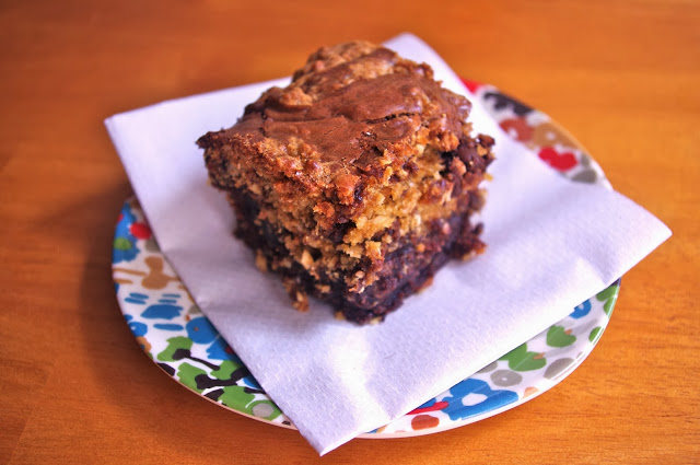 Oatmeal Cookie Brownies - oatmeal cookies combined with brownies to make the most comforting dessert possible | www.thebatterthickens.com