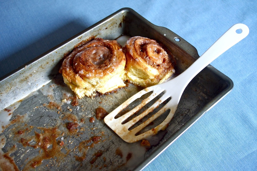 Giant Cinnamon Rolls - big, thick, chewy, and smothered in buttermilk glaze | www.thebatterthickens.com