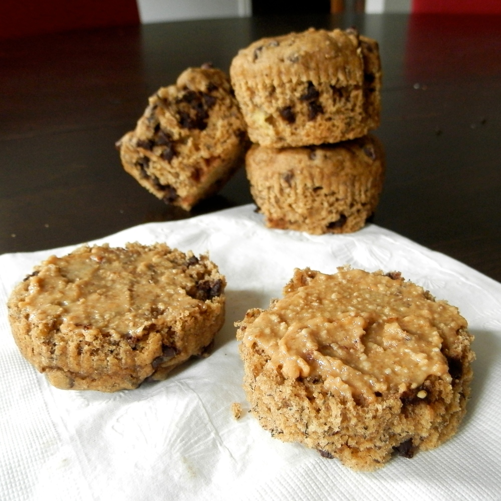 Skinny Banana Chocolate Chip Muffins