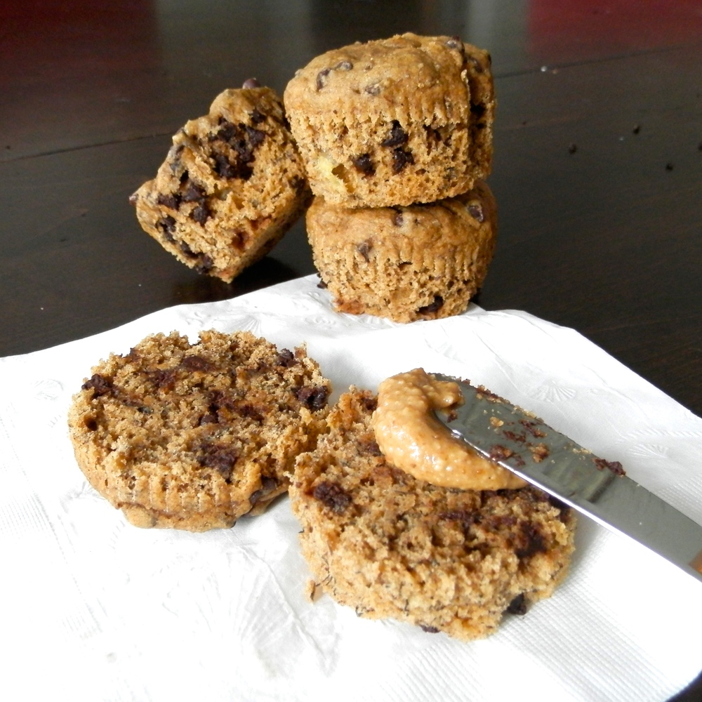 Skinny Banana Chocolate Chip Muffins