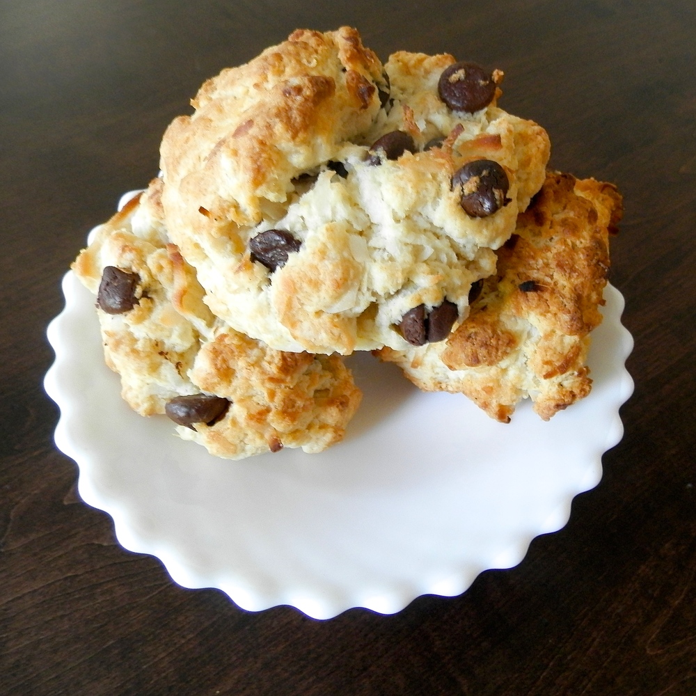 Coconut Chocolate Chip Scones - coconut oil replaces butter to give these scones a subtly sweet coconut flavor #coconut #coconutoil #scones #breakfast | www.thebatterthickens.com