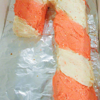 Peppermint Chocolate Candy Cane Cake - www.thebatterthickens.com