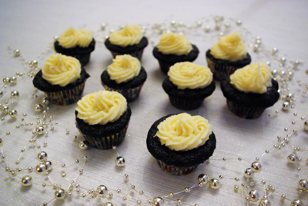 Gingerbread Cupcakes with Eggnog Frosting