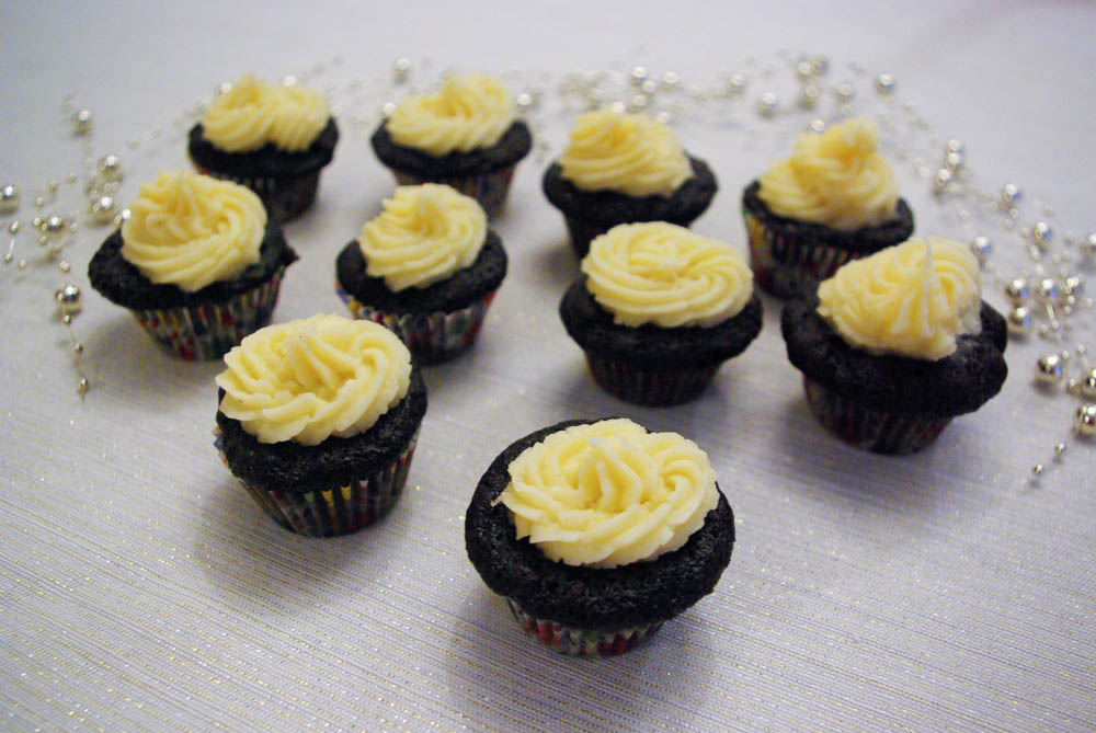 Gingerbread Cupcakes with Eggnog Frosting