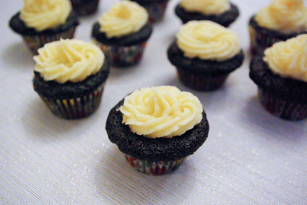 Gingerbread Cupcakes with Eggnog Frosting