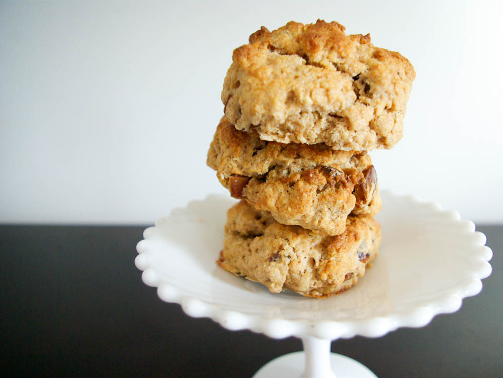 Maple Date Scones for your afternoon tea table, made with whole wheat flour, oats, maple syrup, and dates - www.thebatterthickens.com