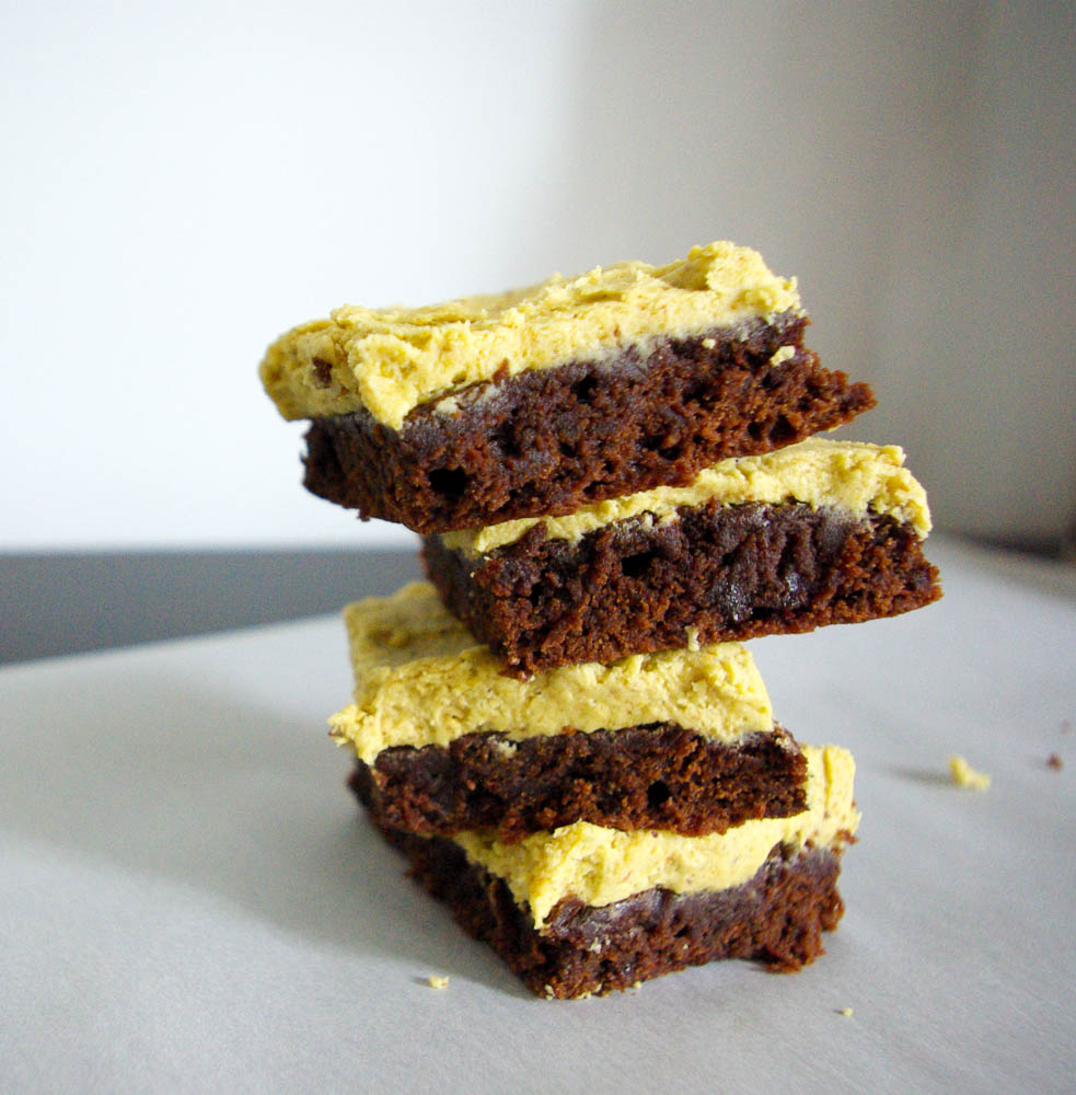 Nutella Coffee Brownies with Pistachio Frosting | www.thebatterthickens.com