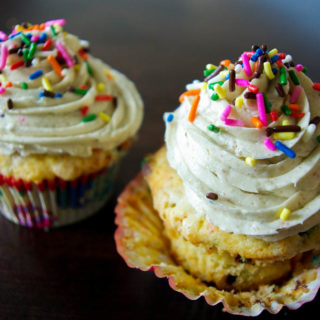 Funfetti Birthday Cake Cupcakes inspired by Momofuku Milk Bar birthday cake recipe - www.thebatterthickens.com
