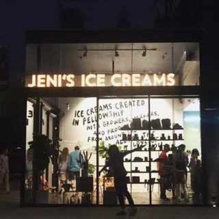 Jeni's Splendid Ice Cream Los Angeles | Best Ice Cream in California | www.thebatterthickens.com