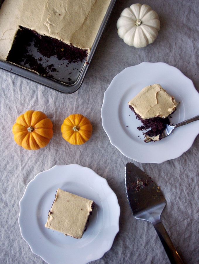 Chocolate Pumpkin Caramel Poke Cake - made with box chocolate cake, this #pumpkin #caramel poke cake is so easy to make but tastes completely homemade, and will delight family and guests throughout the holiday season! | www.thebatterthickens.com