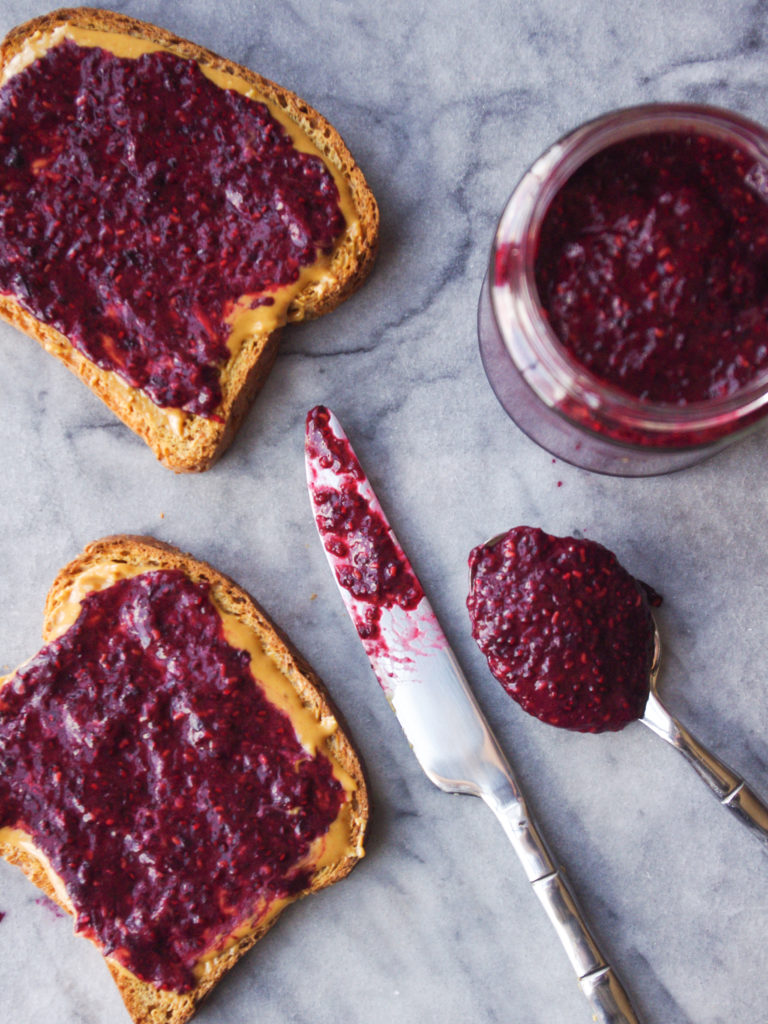 Berry Chia Jelly - No added sugar and just 2 ingredients to make healthy homemade jelly #noaddedsugar #nosugaradded #chiaseeds #chiajam | www.thebatterthickens.com