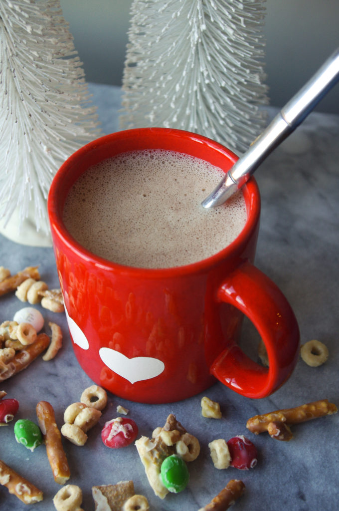 Healthy Hot Chocolate Recipe - indulge your hot cocoa cravings while giving your body the gift of nourishing fats, vitamins, and antioxidants! #ketofriendly #noaddedsugar #hotchocolate | www.thebatterthickens.com