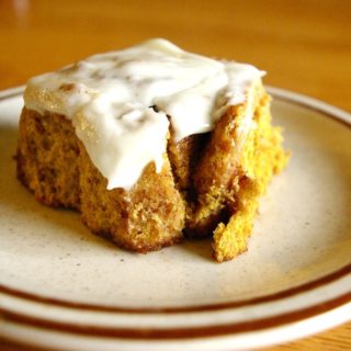 Pumpkin Cinnamon Rolls with Cream Cheese Glaze - a delicious #pumpkin treat perfect for breakfast or dessert or second breakfast | www.thebatterthickens.com
