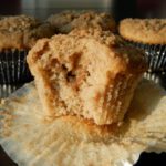 Cinnamon Apple Streusel Muffins - cinnamon muffins with an apple butter filling and streusel topping | www.thebatterthickens.com