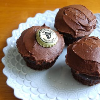 Triple Chocolate Guinness Cupcakes | Guinness beer adds an extra depth to these triple chocolate cupcakes that makes them irresistible | www.thebatterthickens.com