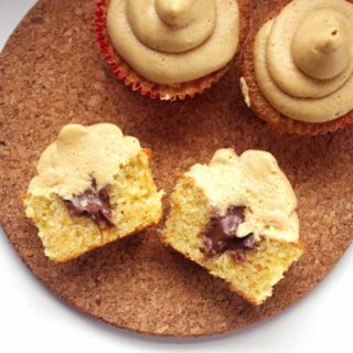 Ritz Cracker Cucpakes -- with peanut butter frosting and nutella filling, these cupcakes are your after school snack dreams brought to life | www.thebatterthickens.com