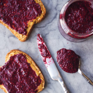 Berry Chia Jelly - No added sugar and just 2 ingredients to make healthy homemade jelly #noaddedsugar #nosugaradded #chiaseeds #chiajam | www.thebatterthickens.com