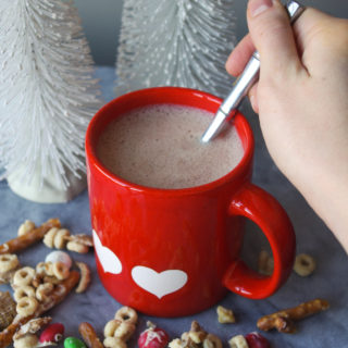 Healthy Hot Chocolate Recipe - indulge your hot cocoa cravings while giving your body the gift of nourishing fats, vitamins, and antioxidants! #ketofriendly #noaddedsugar #hotchocolate | www.thebatterthickens.com